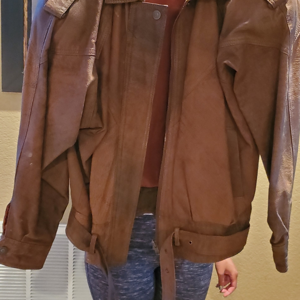 Leather jacket - Picture 3 of 4